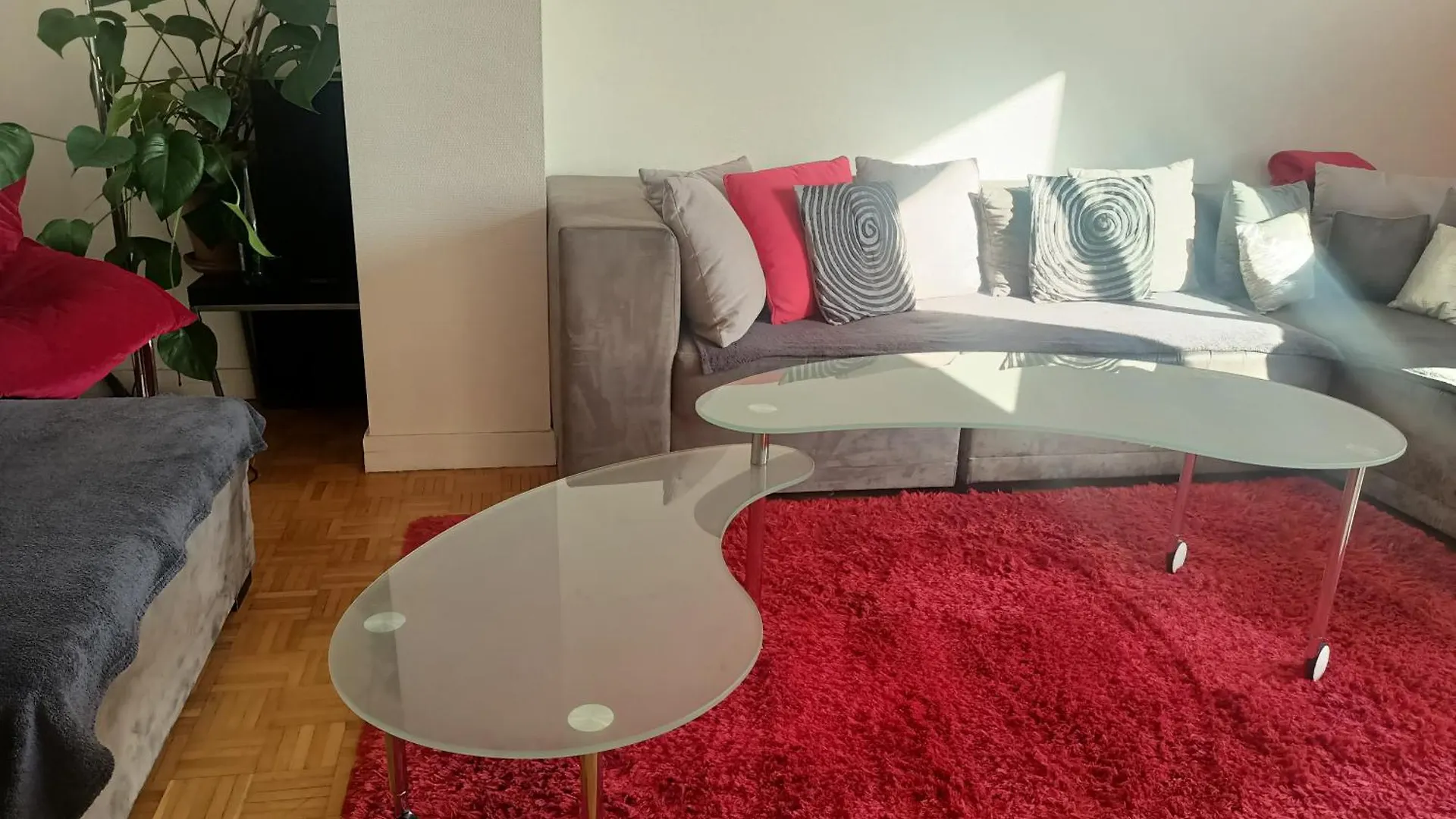 Floor & Terrace With View *